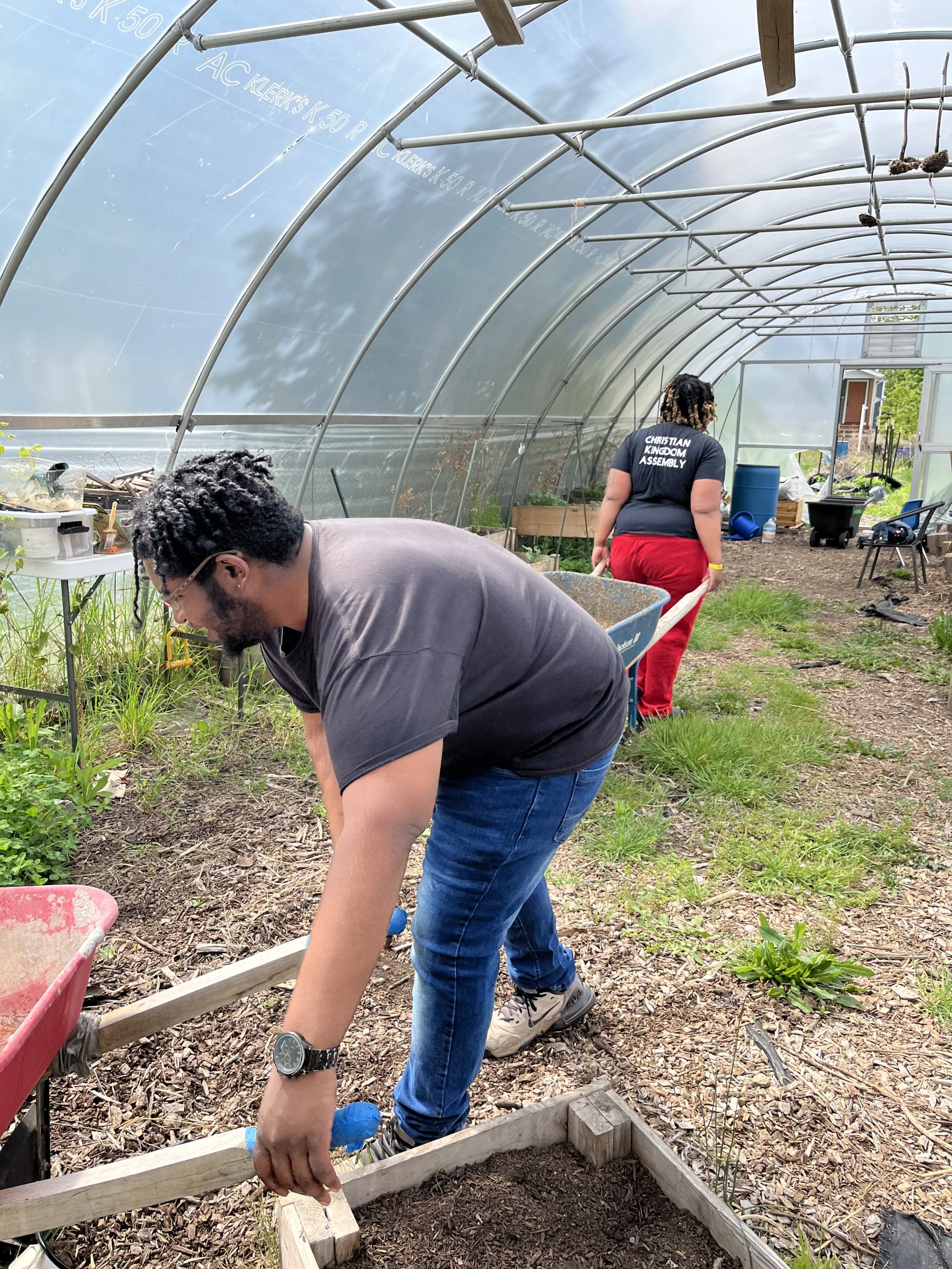 Greenhouse with garden beds
